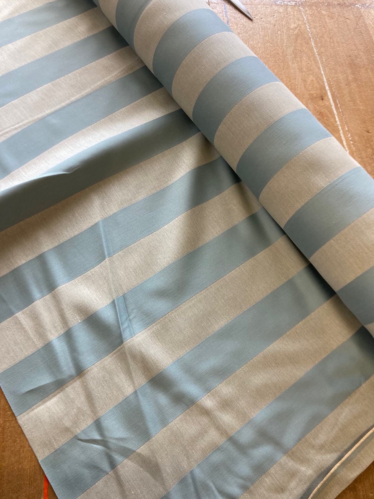 Linen and Cotton Reversible Stripe in Blue